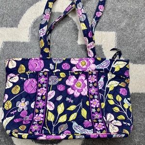 Retired Vera Bradley Floral Nightingale tote